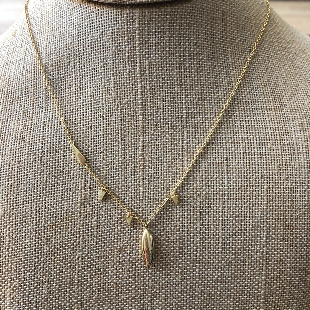 Stella & Dot gold dainty necklace